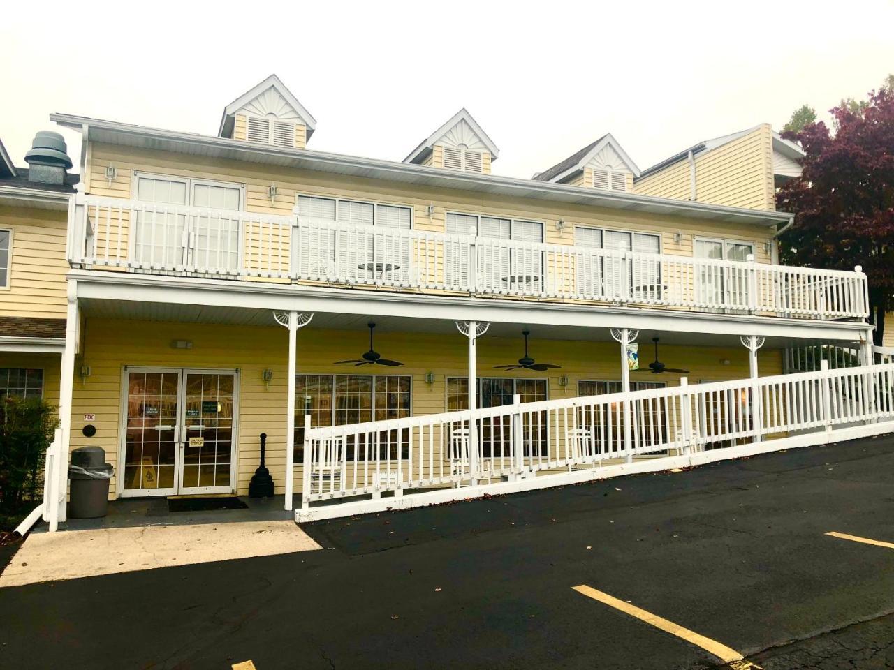 Honeysuckle Inn & Conference Center Branson Exterior photo